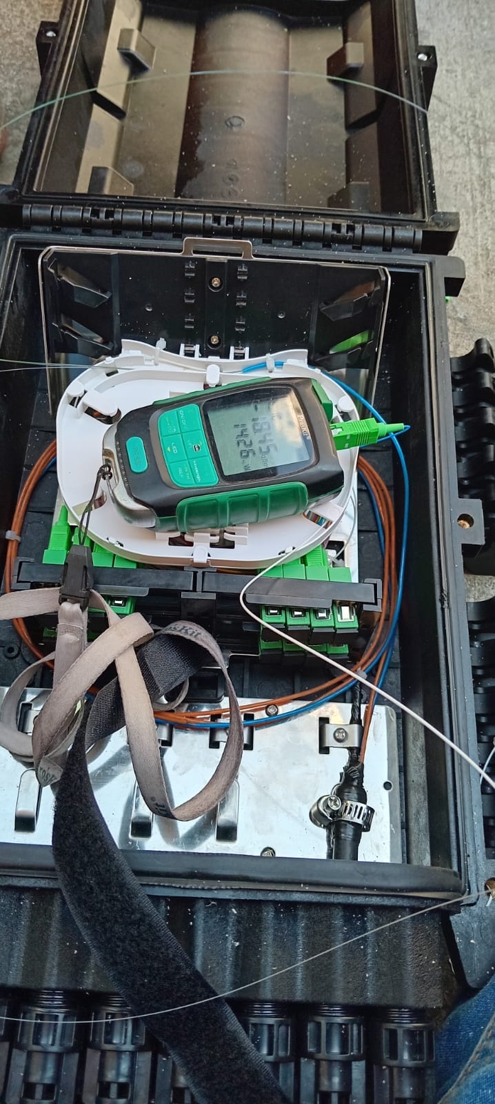 Instalación y expansión de fibra óptica
